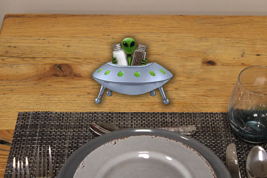 Alien Salt and Pepper Shakers