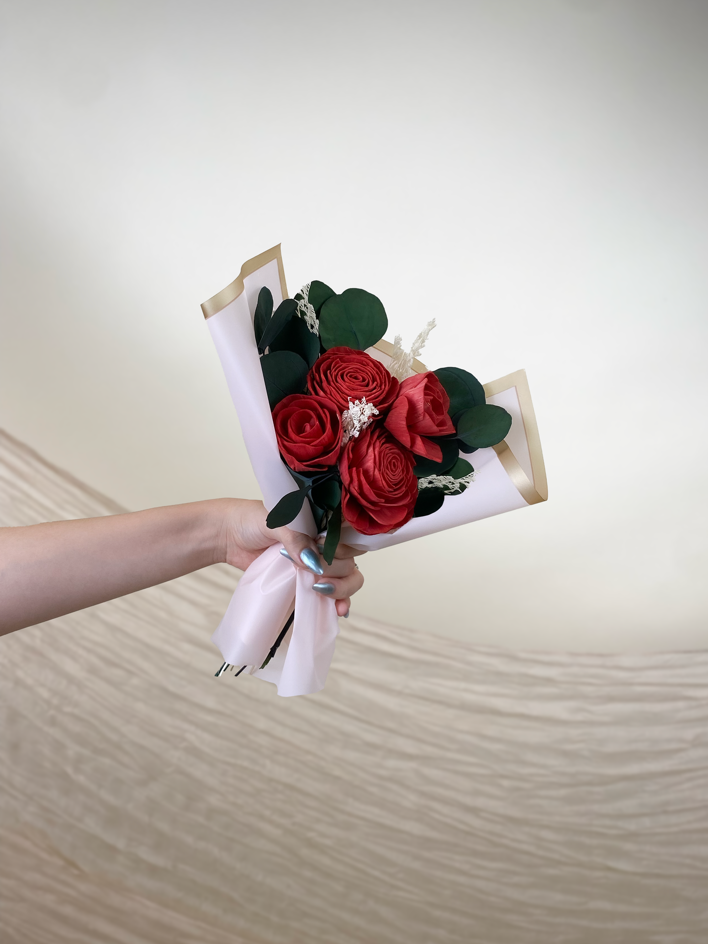 Mini Red Rose Deluxe Bouquet