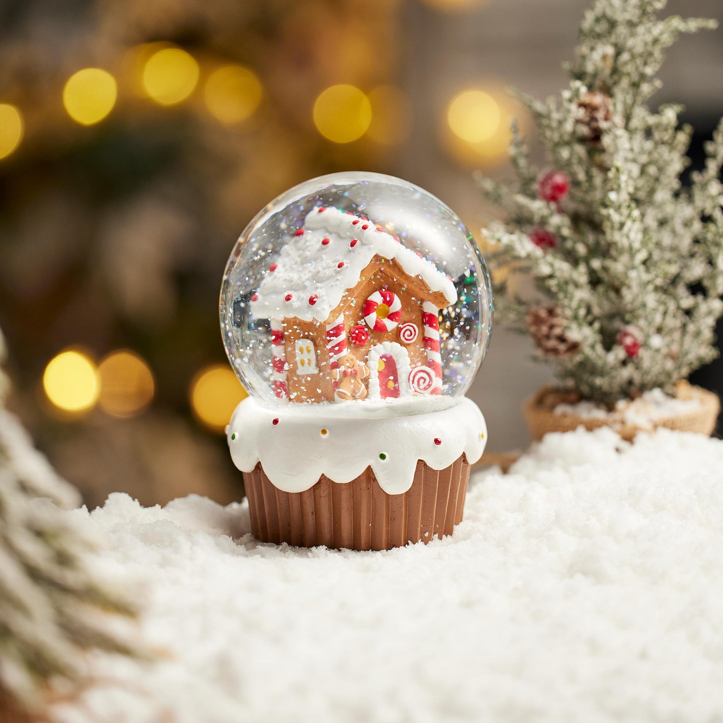 Baking Spirits Gingerbread Waterglobe