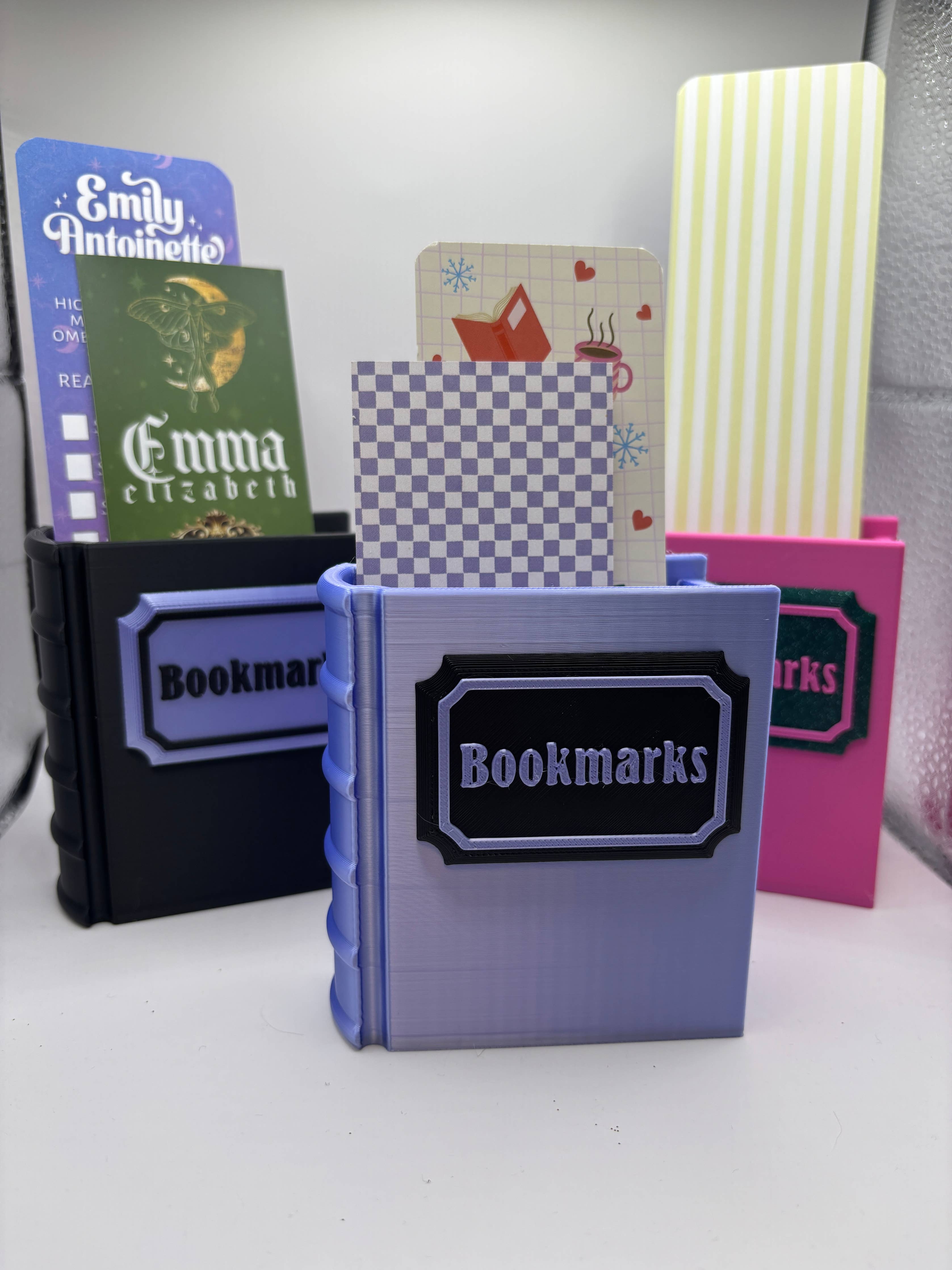 Bookmark Holder: Violet
