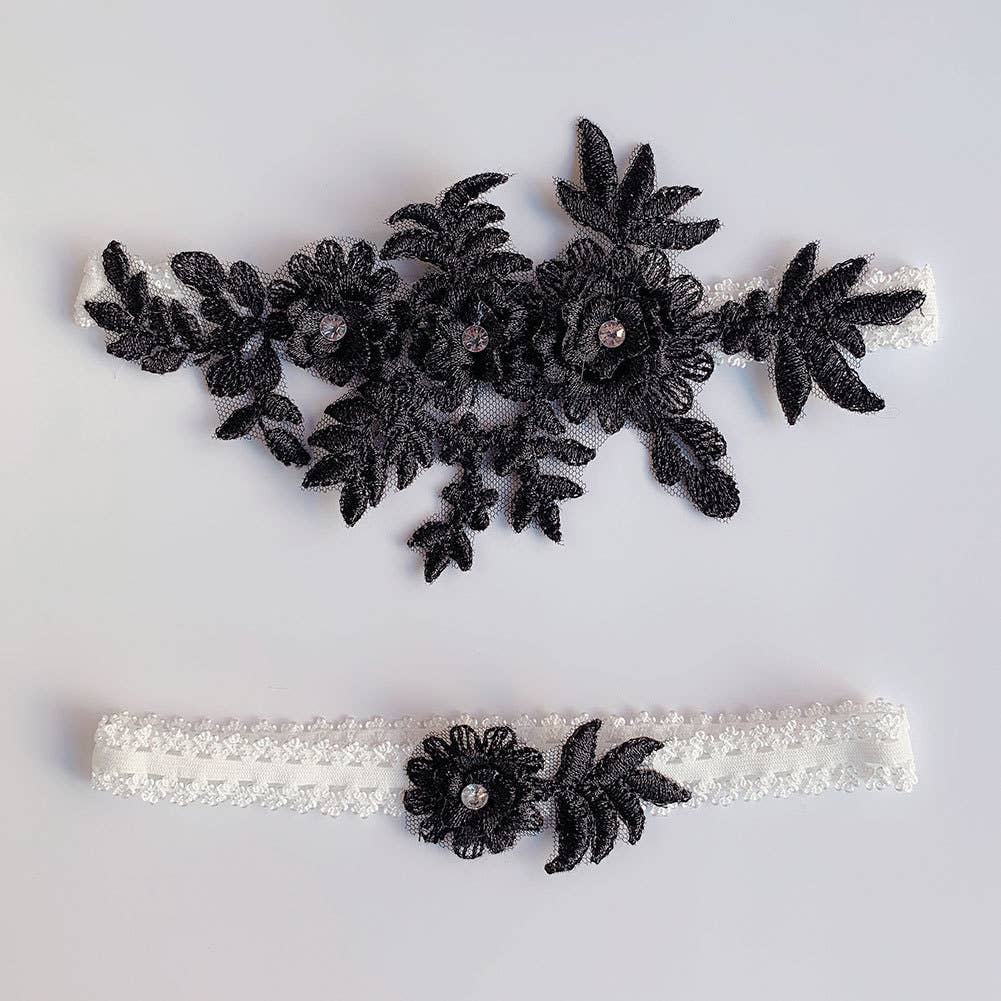 Lace Embroidery Wedding Garter Set: Black