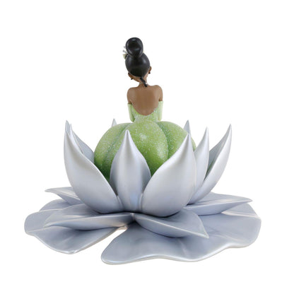 D100 Tiana w/Iconic Lily Pad Figurine