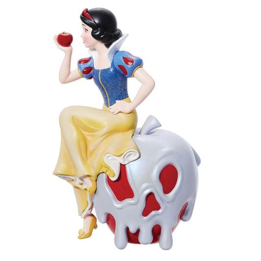 D100 Snow White w/Iconic Poison Apple Figurine