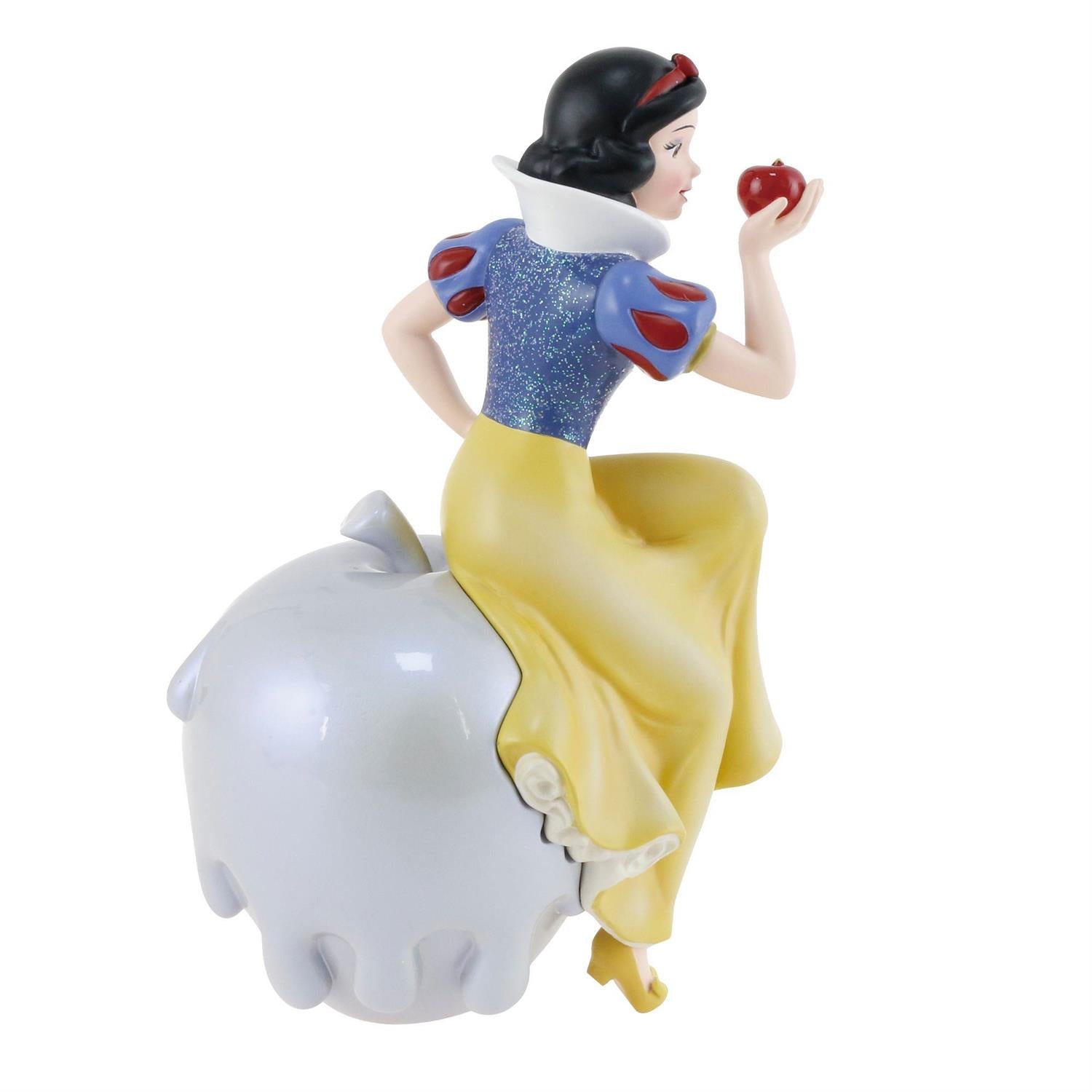 D100 Snow White w/Iconic Poison Apple Figurine
