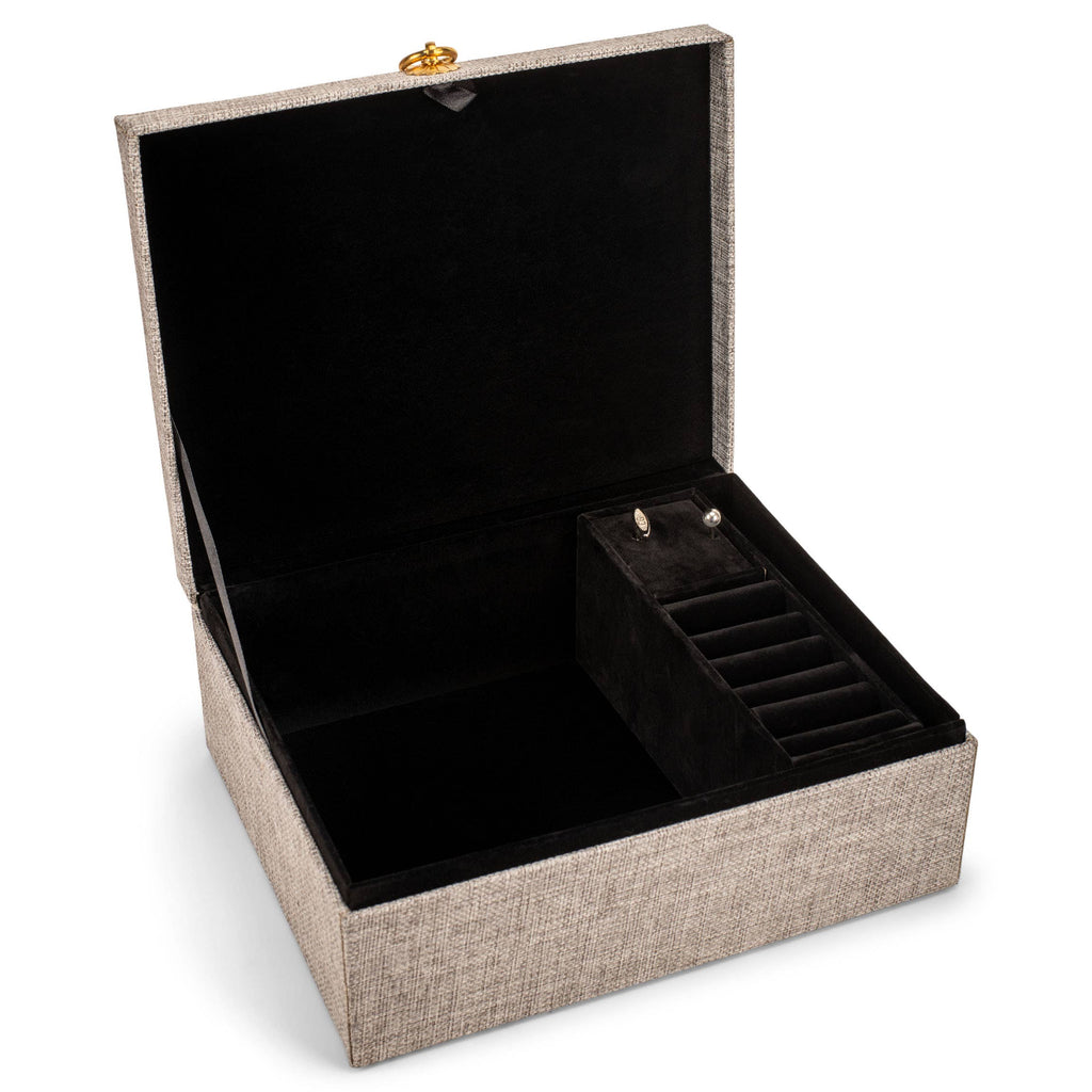 A Friend Loves Music Box