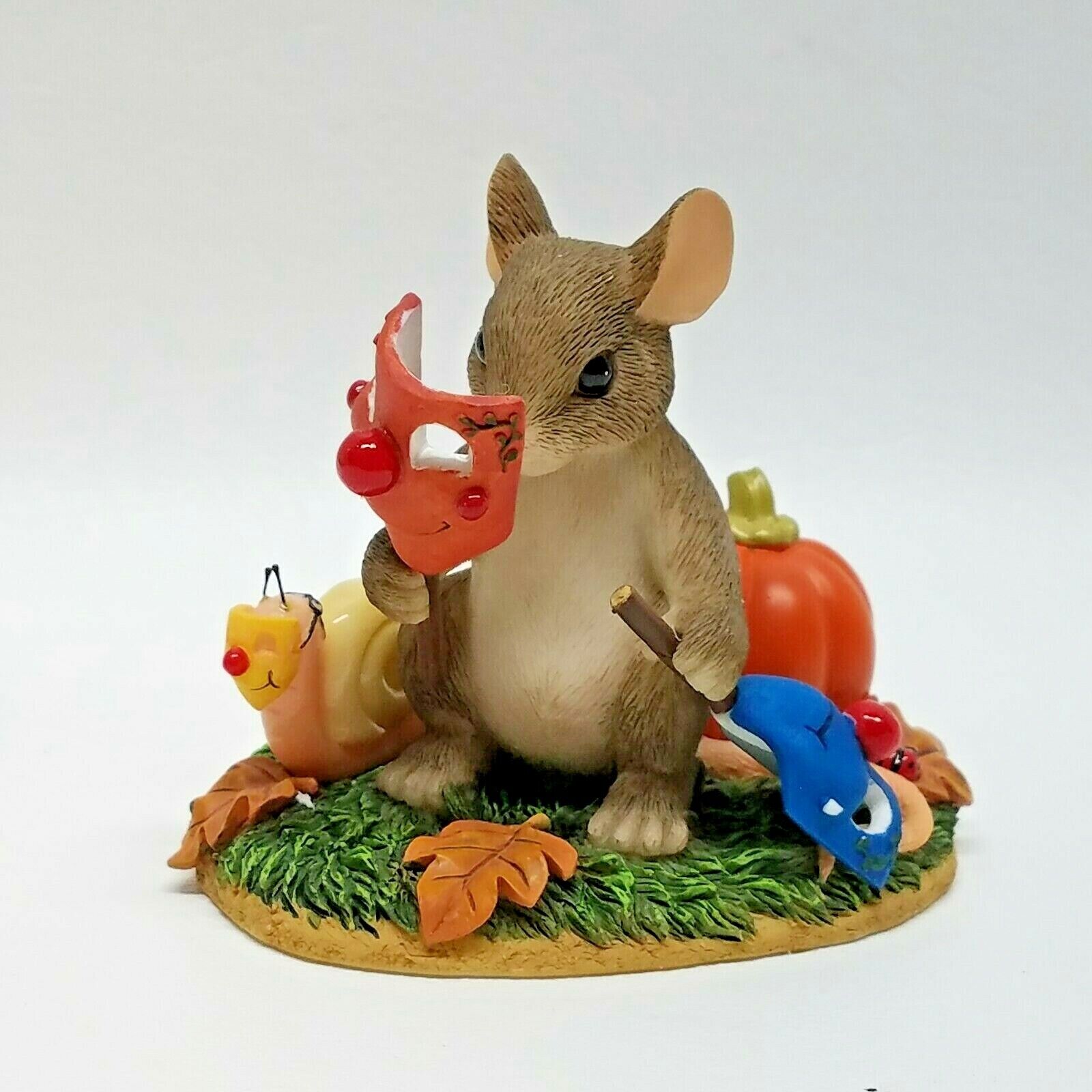 Put on a Happy Face Charming Tails Figurine