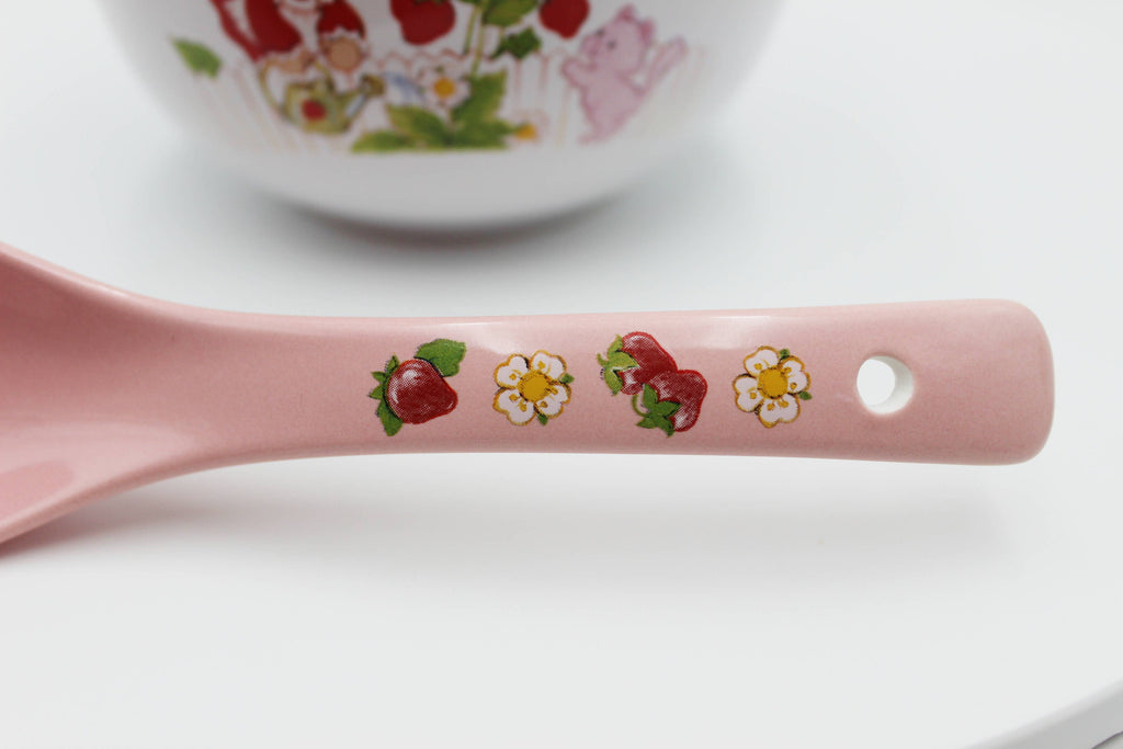 Strawberry Shortcake "A Little Love" 20oz Ceramic Ramen Bowl