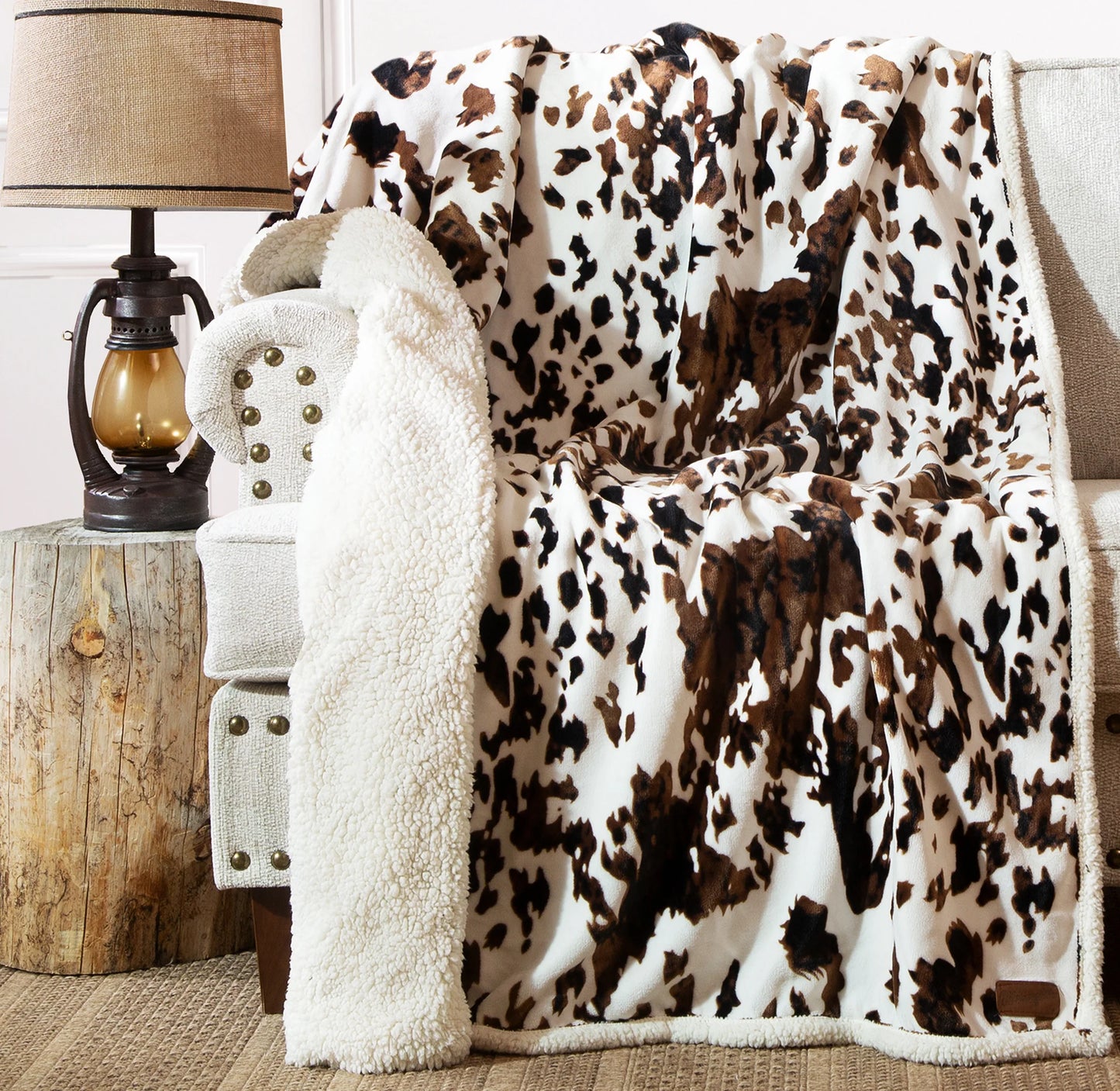 Wrangler Tri-Color Cowhide Sherpa Throw Blanket JW287