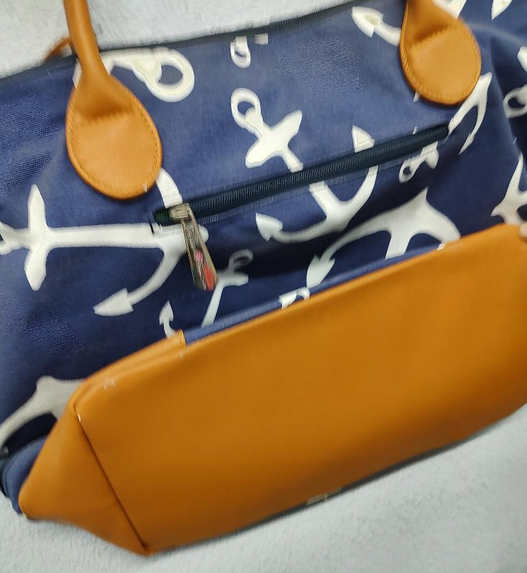 Getaway Weekender Expander Tote Bag with Anchor Design