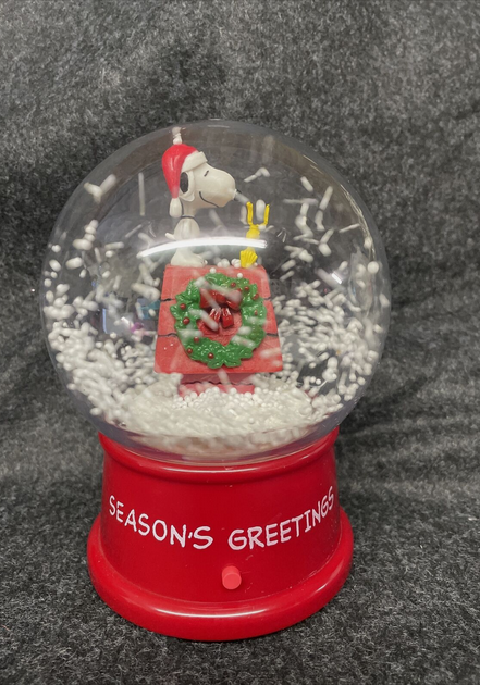 Peanuts Snoopy and Woodstock Musical Snow Globe