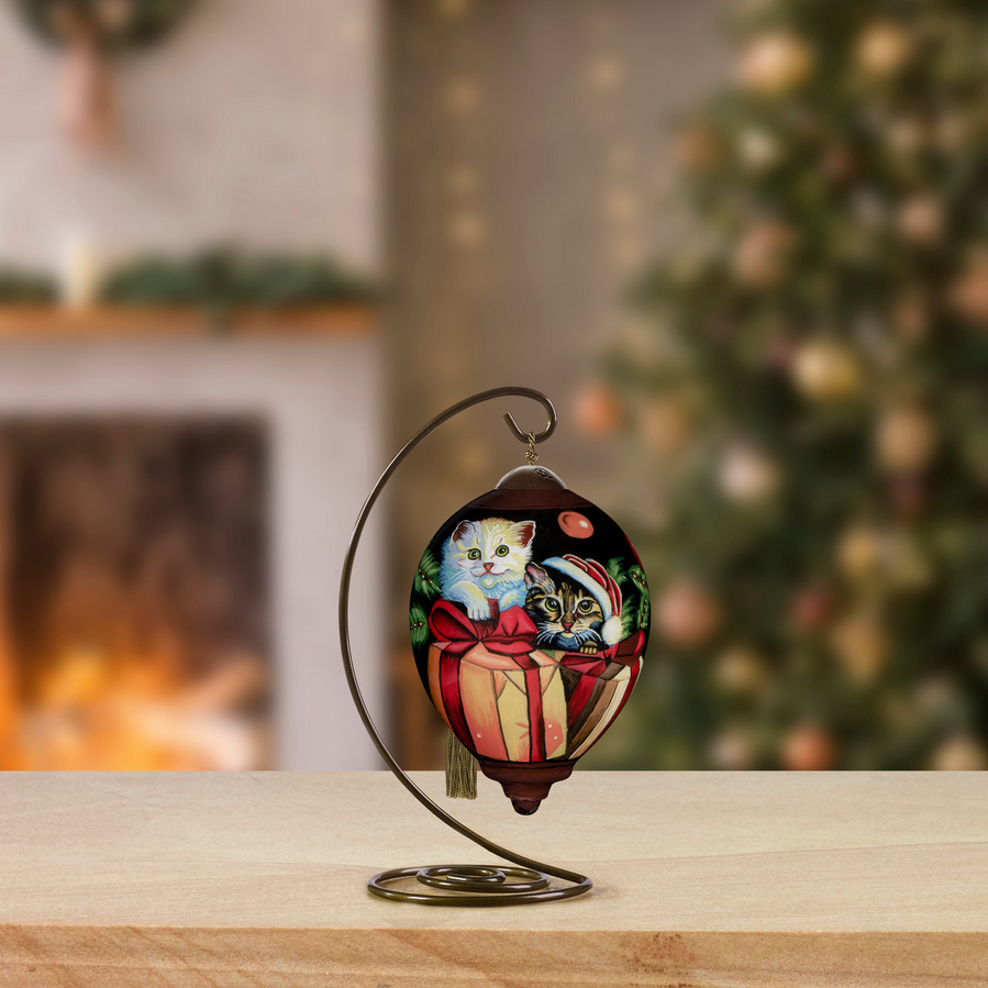 Meowy Christmas Ne'Qwa Ornament