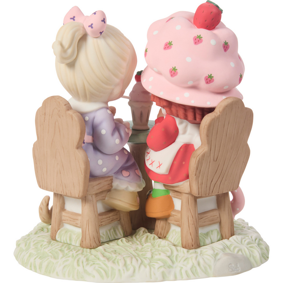 Berry Best Friends Strawberry Shortcake Precious Moments Figurine