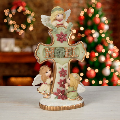 Joyeux Noel Precious Moments Figurine