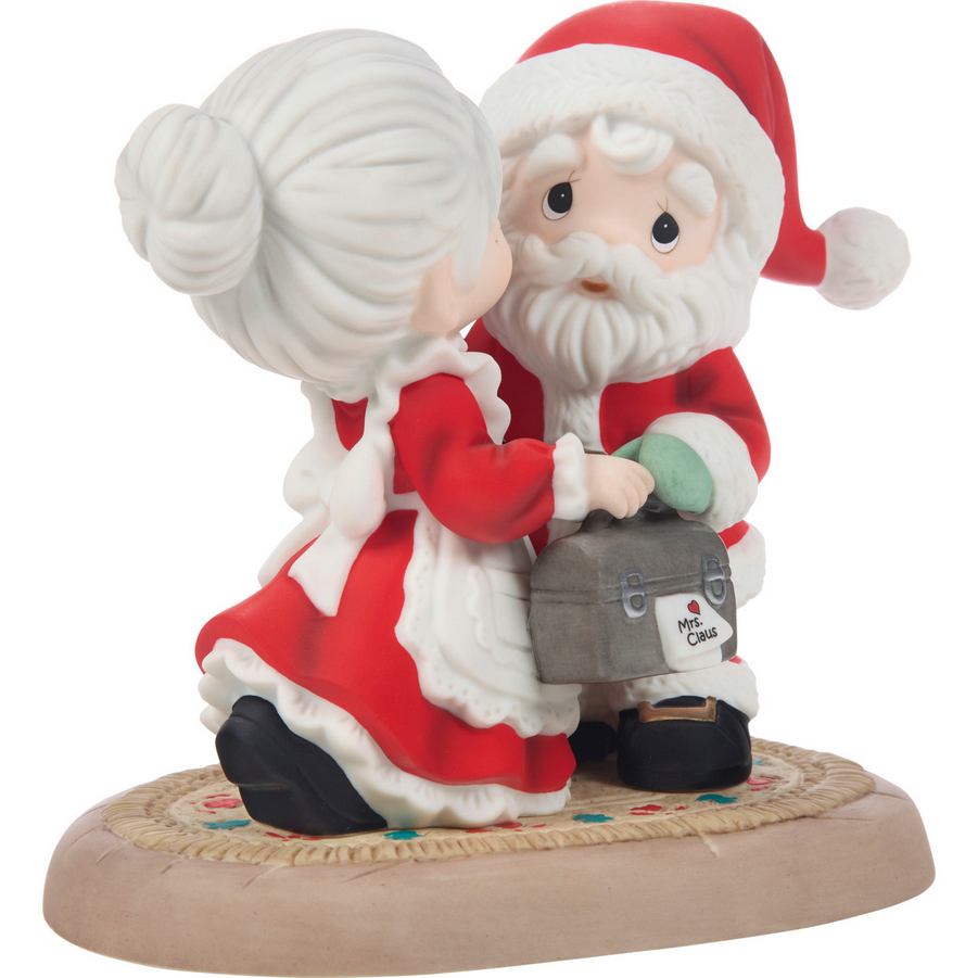 A Magical Kiss-Mas Eve Night Precious Moments Figurine