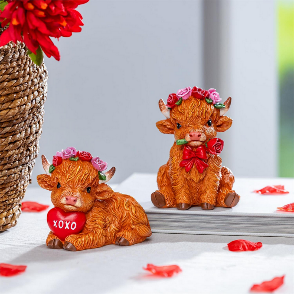 Highland Cow Valentine's Figurines