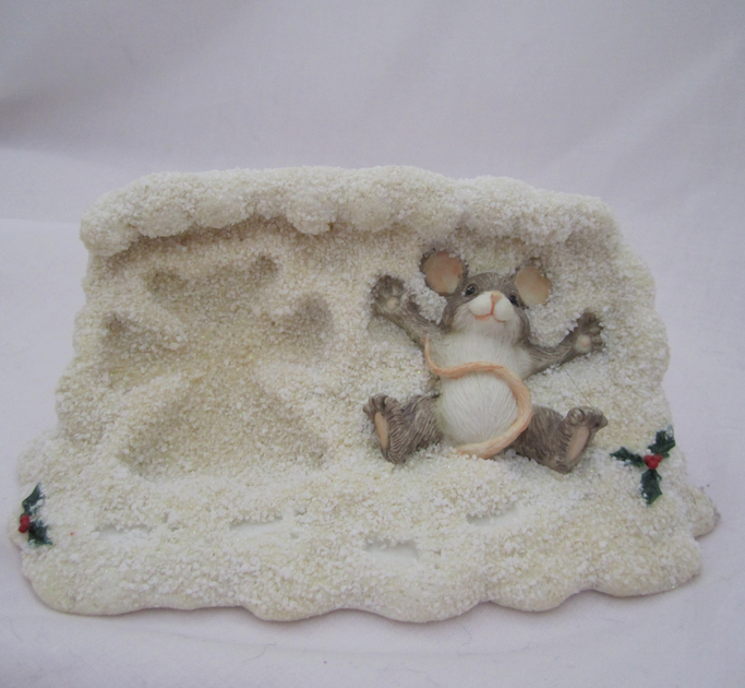 Maxine Making Snow Angels Charming Tails Figurine