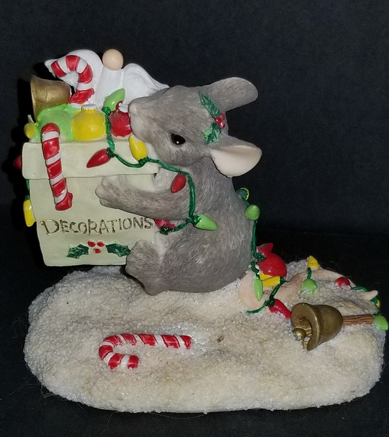 All The Trimmings Charming Tails Figurine
