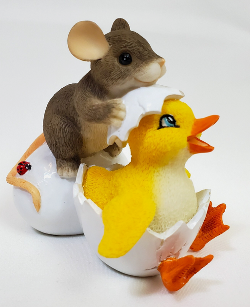 Ducky To Meet You Charming Tails Figurine