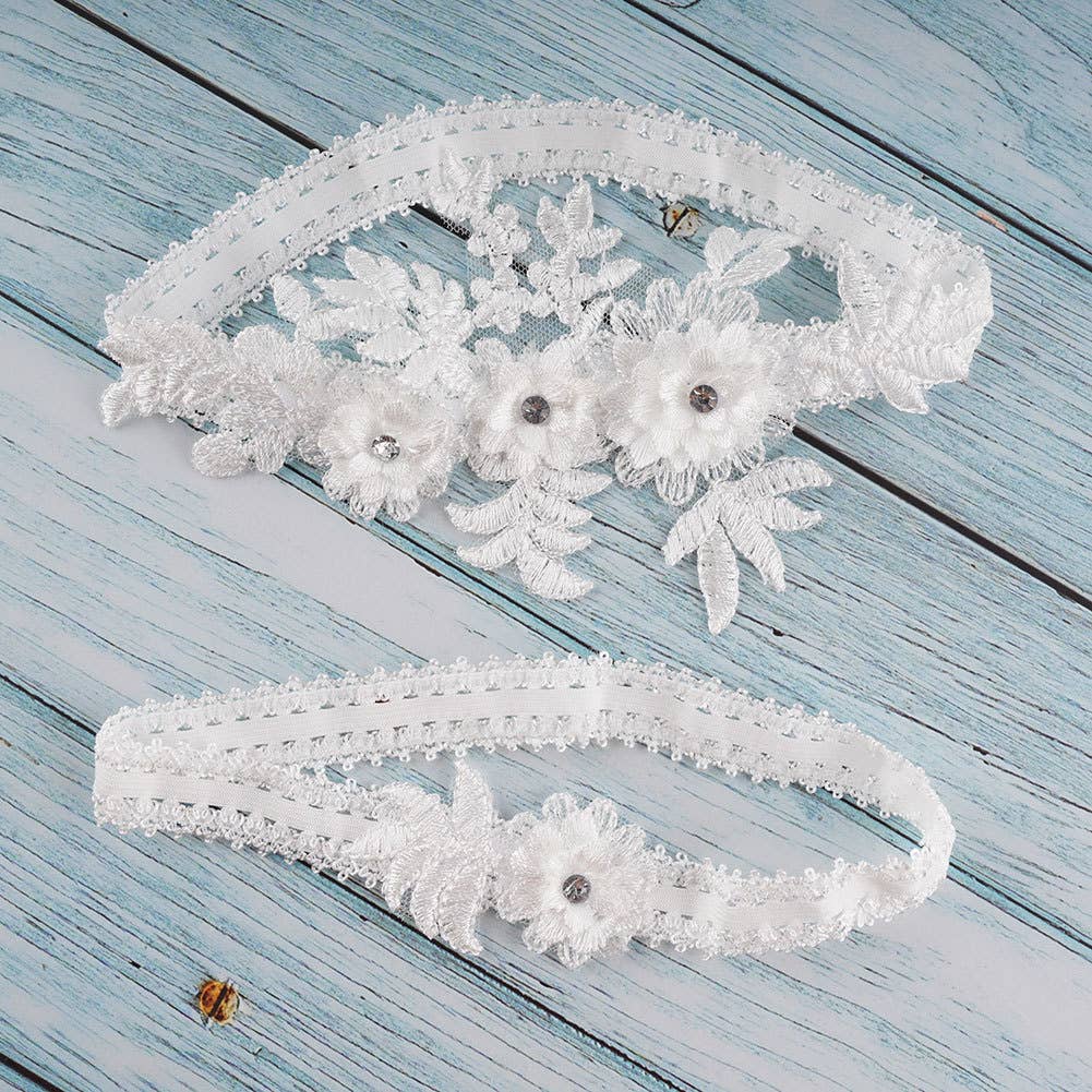 Lace Embroidery Wedding Garter Set: White