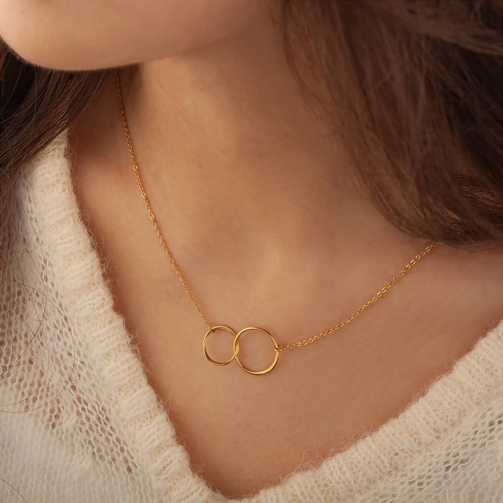 Women's Happy 18th Birthday Ring Necklace/Silver