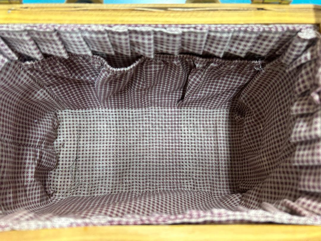 Pamela's Medium Picnic Basket