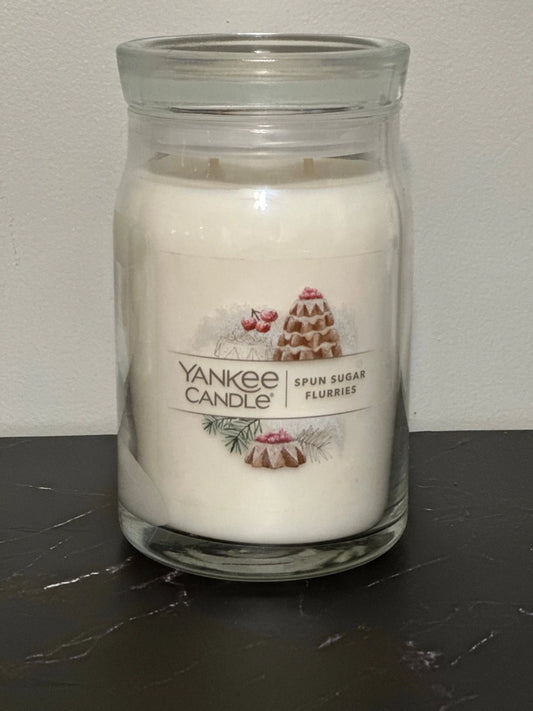 Yankee Candle Spun Sugar Flurries Candle Jar