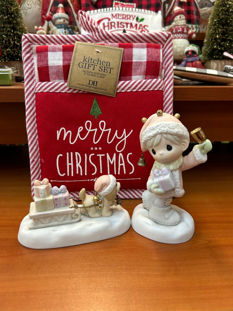 Precious Moments Sleigh Bells Ring 2pc Figurine Set*SALE*