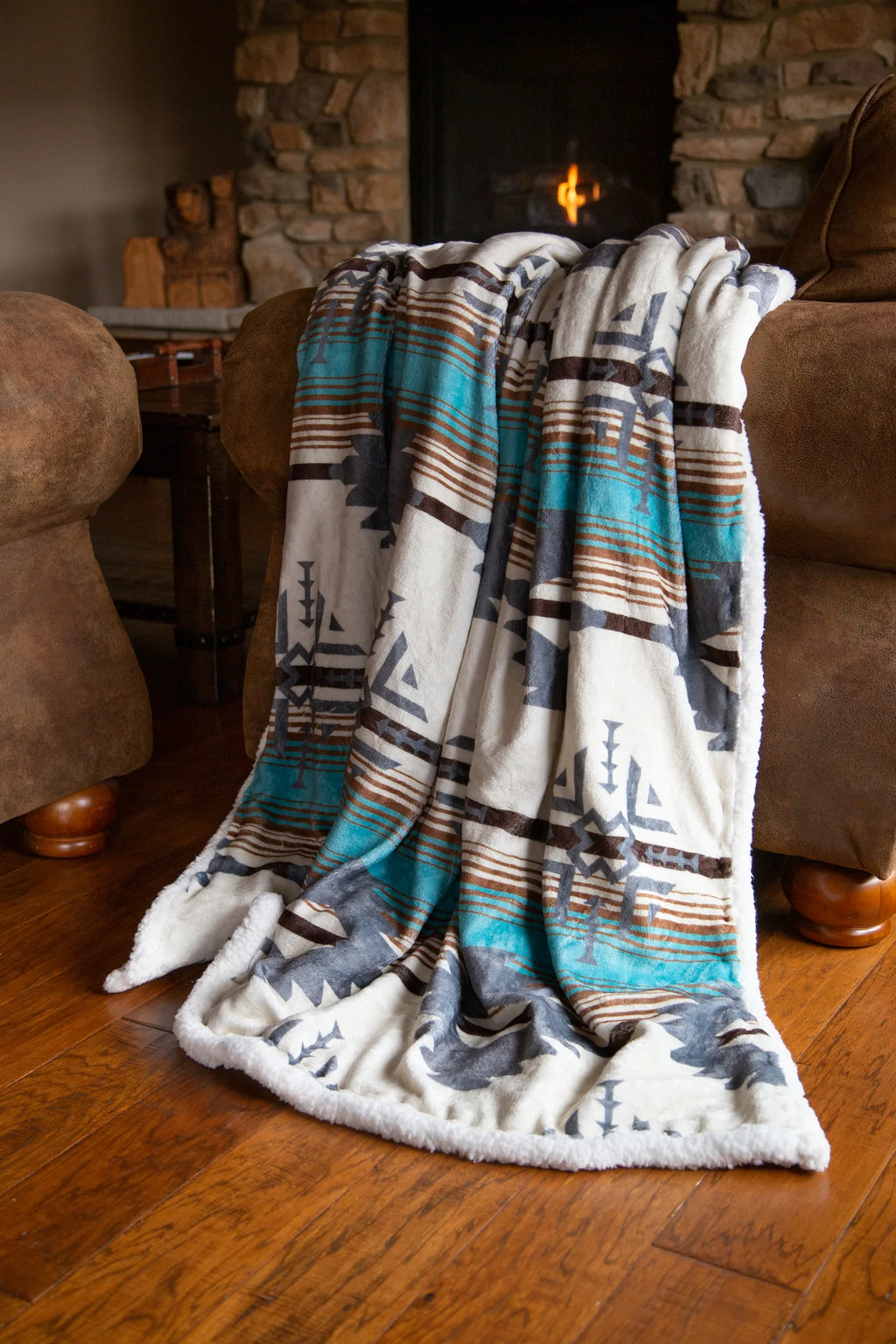Wrangler Lone Mountain Sherpa Throw Blanket JW230