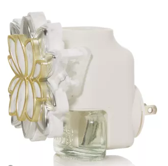 Yankee Scentplug Marble Magnolia w/ Light Sensor Diffuser