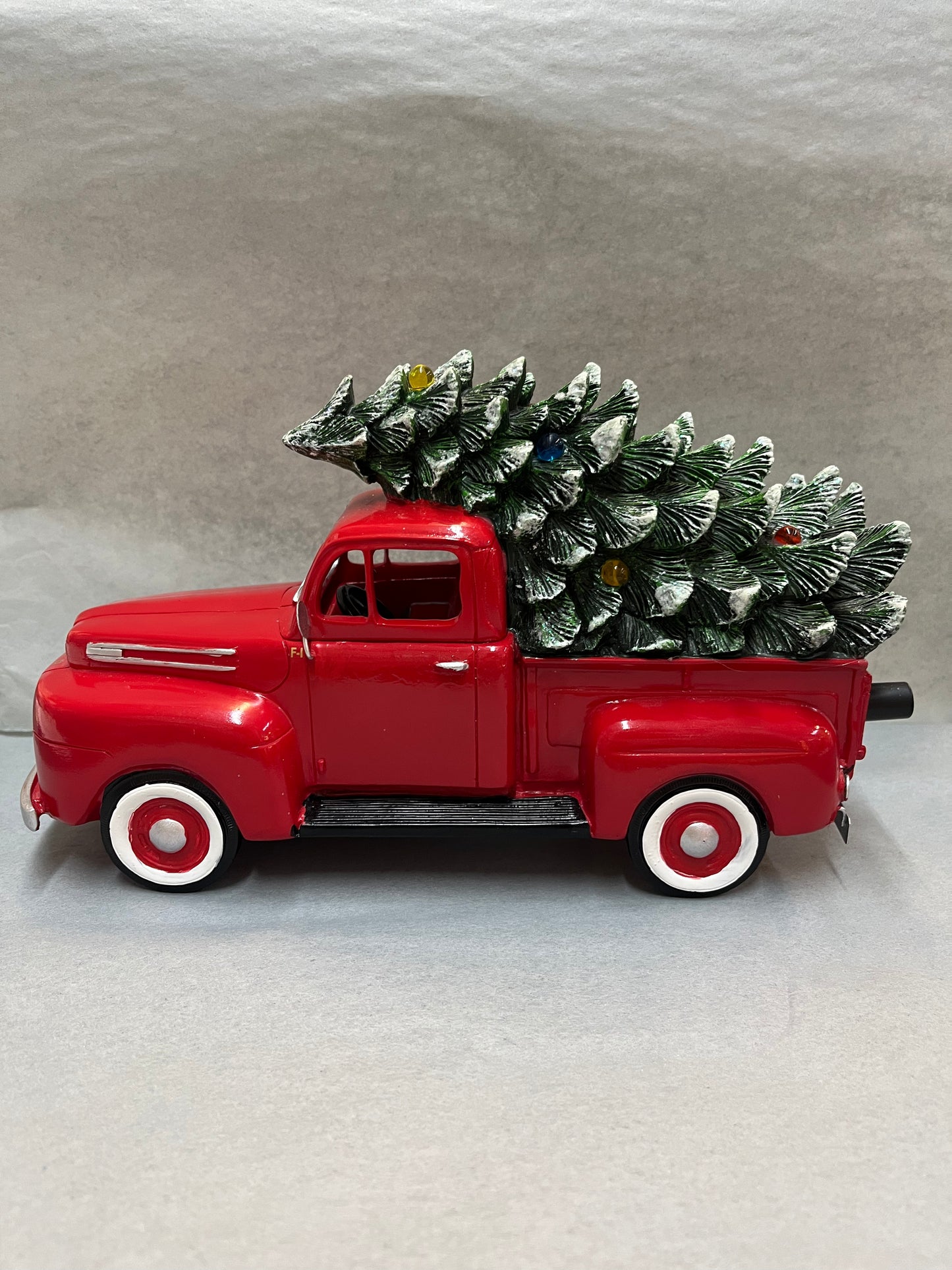 LED 1948 Ford truck with lighted tree